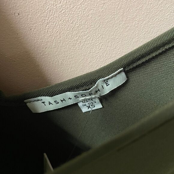 Tash + Sophie Dark Olive Green Asymmetrical Hem Jumpsuit NWT Size XS - Picture 3 of 10